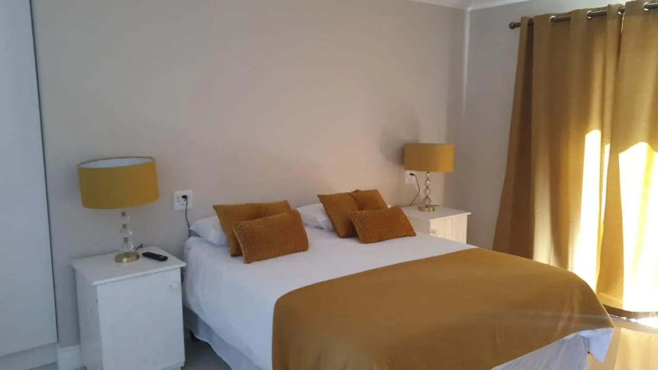 Cape Winelands Business Villas Durbanville